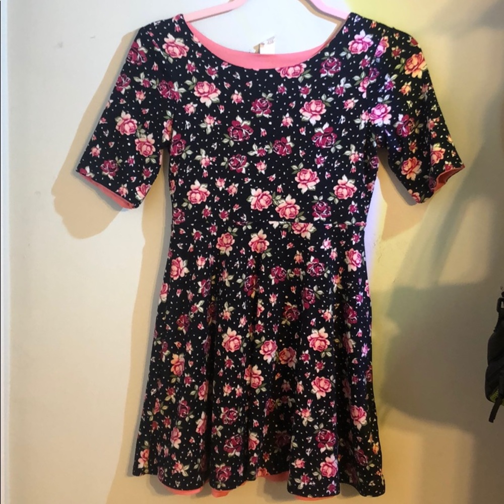 Girls pink rose dress size medium girls